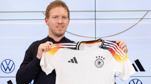 1711086946941043492.jpg 1711086946941043492.jpg